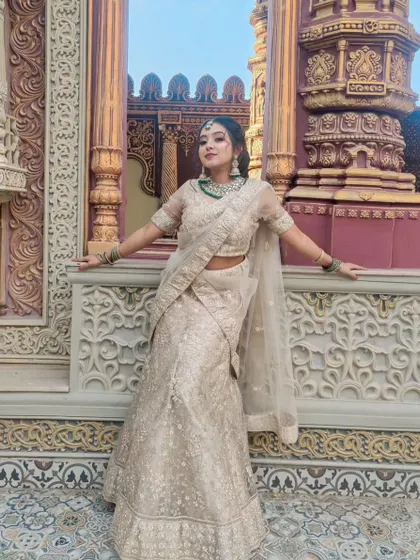 This full-length shot showcases the beautiful drape of the lehenga and how the entire look is balanced. My goal is to make you feel confident and poised.