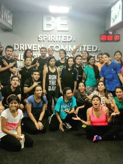 Mondays be like a killer Zumba party. The powerhouse moves and incredible energy in this class were pure magic. I feel blessed to dance with all of you.