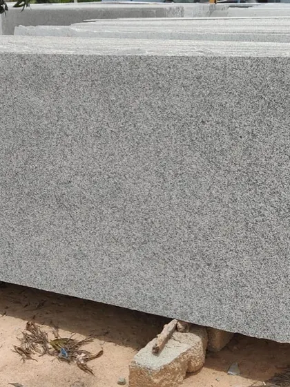 A large, clean-cut slab of Sadahalli granite, ready to be shipped from my factory.