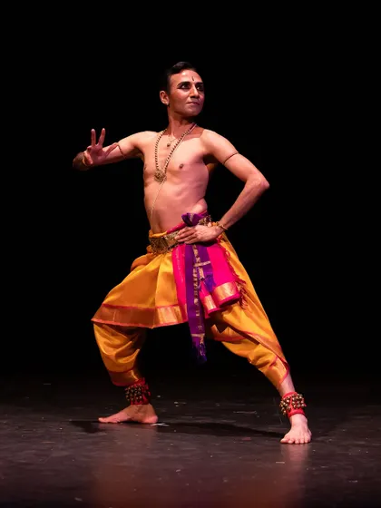 A powerful stance from my solo work "SAKHA" at the Smaran Dance Festival. This piece is dedicated to exploring the emotions of the male protagonist, a theme I am passionate about developing in Bharatanatyam.