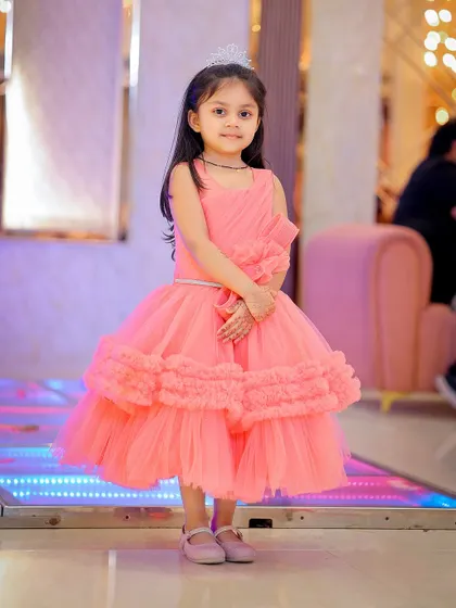 Another adorable portrait from the same birthday celebration.