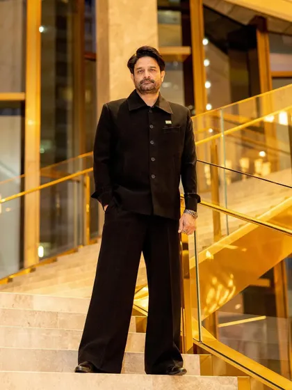 An actor par excellence. Jaideep Ahlawat in a custom all-black look for IFFM Melbourne. The structured jacket and wide-leg pants create a powerful, modern silhouette.