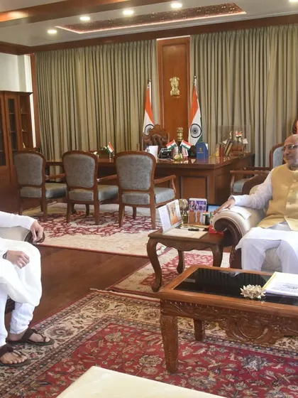Shri Hrishi ji Yogendra meeting with Shri CP Radhakrishnan ji to congratulate him on being elected as the 15th Vice President of India.