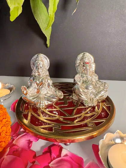 This view shows my Lakshmi Ganesha set in a festive setting, surrounded by diyas and flower petals. It’s a complete arrangement for Diwali puja or any auspicious occasion.
