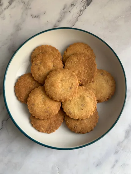 Craving something cozy? My Vanilla Almond Cookies are soft, buttery, and nutty, making them a perfect match for your tea or coffee break.