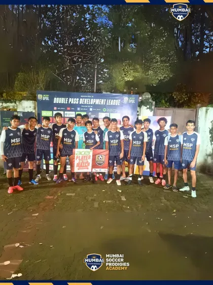 The U17 team poses after a hard-fought match in the DPDL.