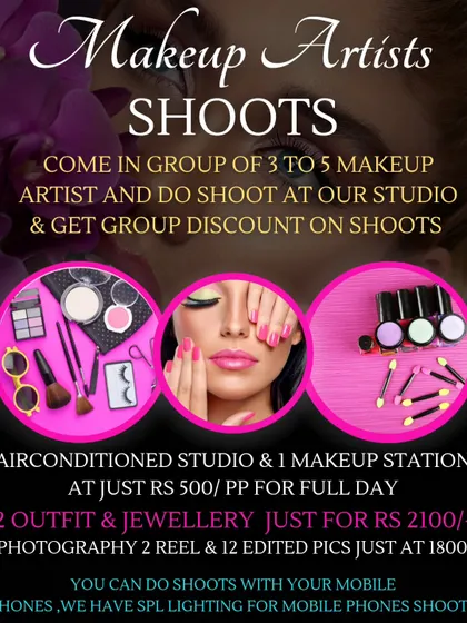 I've designed special packages for makeup artists. Whether you come alone or in a group, you get access to the studio, outfits, and jewellery at a budget-friendly price. Even your mobile phone camera will produce great results with my lighting setup.