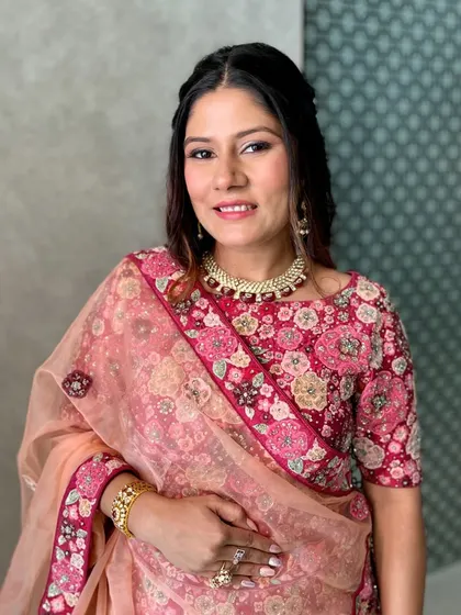 A portrait of the client, looking fresh and beautiful in her daytime glam.