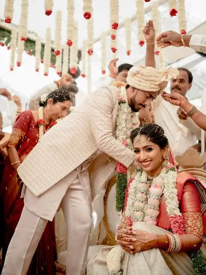 A beautiful moment from Sushma's wedding ceremony, captured perfectly.
