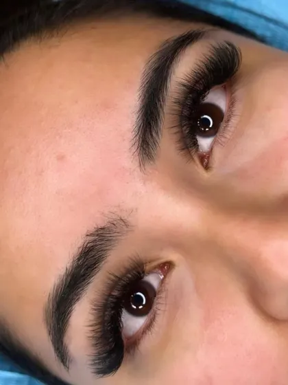 A dense and dramatic Volume lash set. This look is perfect for special events or for anyone who loves a bold, glamorous eye.
