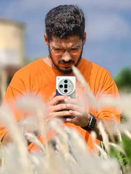 A self-portrait using the Oppo Find X7 Ultra. I often feature myself in content to create a personal connection and demonstrate how a product fits into a creator's workflow.