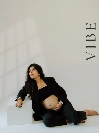 A modern, chic portrait for the stylish mama-to-be. My studio sessions are perfect for creating these clean, elegant, and powerful images that focus entirely on you and your bump.