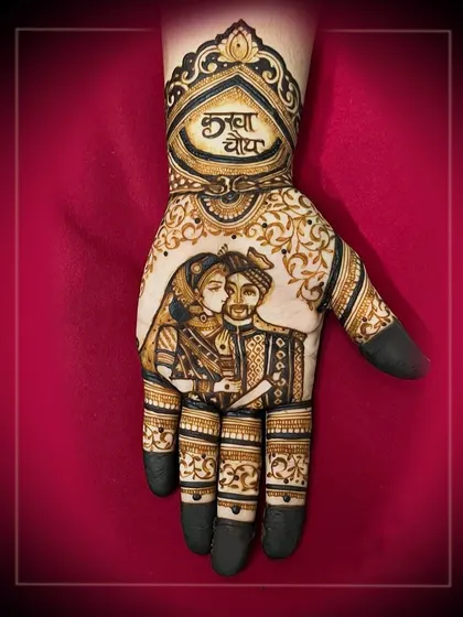 Karwa Chauth is a festival of love, and this design captures that emotion perfectly. It features a beautiful couple portrait, making the celebration even more personal and special.