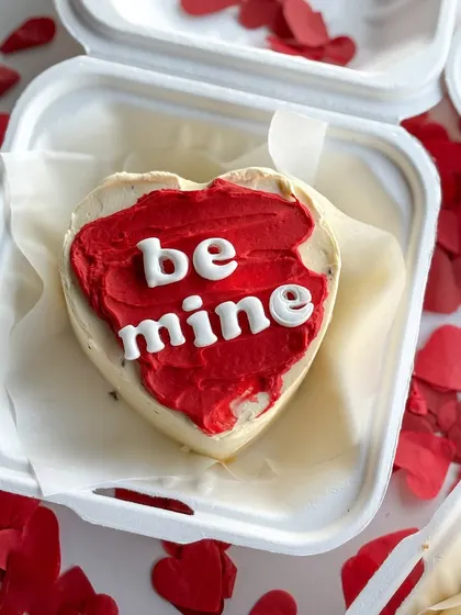 My Valentine's Day bento cake collection is all about spreading the love. This set includes heart-shaped and round mini cakes with messages like "be mine," "ily," and "xoxo," all beautifully packaged and ready for gifting.
