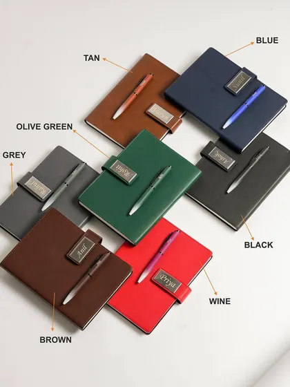 Our customizable diaries are a popular corporate gift. They are available in a wide range of colors and can be engraved with individual names or a company logo.