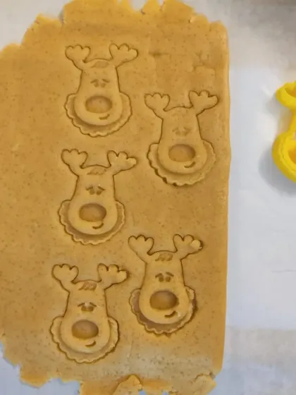 Look at these adorable reindeer-shaped cookies! The custom cookie cutter was designed and printed right here at our lab.