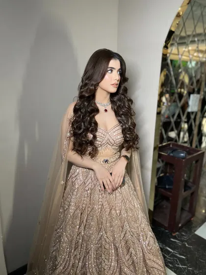 The complete look in our salon. The hair and makeup are designed to make a lasting impression.