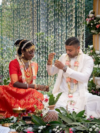 Draping for bride Syama was a beautiful experience. Her traditional red silk saree for her Sanatani wedding ceremony was draped to honour the rituals while ensuring she felt comfortable and radiant.