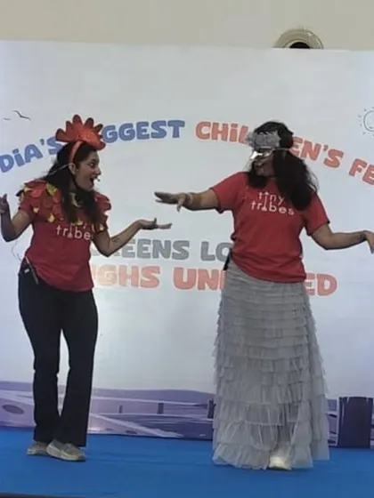 A dynamic moment on stage between two of our performers. The focus is always on interaction and expression, creating a lively and engaging show for the whole family.