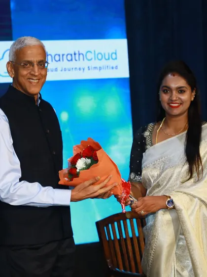Being felicitated at the budget analysis event. My expertise is sought after in both financial and F&B circles, a dual perspective that benefits every client I work with.