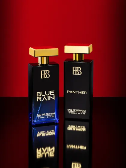 We loved how the reflections turned out in this shot for Bergamot Beaute. The mix of dark red and black colors with the glossy surface elevates the composition, making the perfume bottles look bold and luxurious.