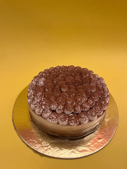 Another Father's Day special, this time a rich Dark Chocolate and Coffee cake. It's the perfect way to celebrate the dads in our lives with an indulgent, flavourful dessert.
