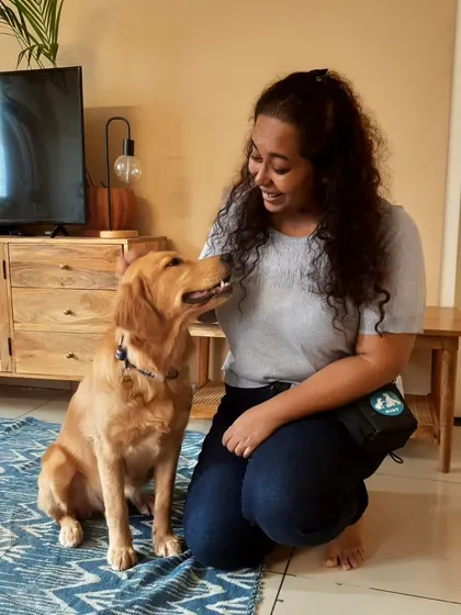 Look at that happy graduate! This is Luna, who finished her puppy foundation program with flying colors. It's so rewarding to see her ready to step into adolescence as a well-behaved, confident dog.
