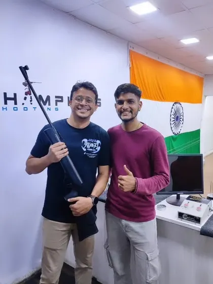 We had a fantastic time with the talented voice artist Sanket Mhatre, the voice behind many famous characters and actors. He's seen here after completing his Basic Course with us.