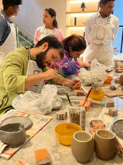 Escape the noise and enter the clay. We hosted a soulful hand-building workshop at Leo's at 621, a perfect weekend escape with slow moments and good vibes.