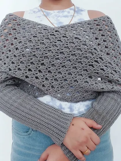 Here's another way to style the Sweater Scarf, wrapped around the shoulders for a cozy, cowl-neck look.