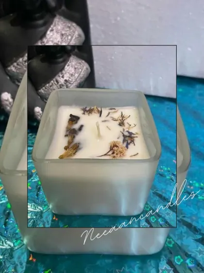 Hand-poured serenity in every flame. This frosted square glass candle is infused with dried botanicals, making it a beautiful and calming experience.