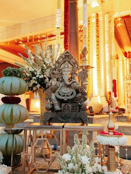 The Ganesha idol at the entrance, a symbol of auspicious beginnings.