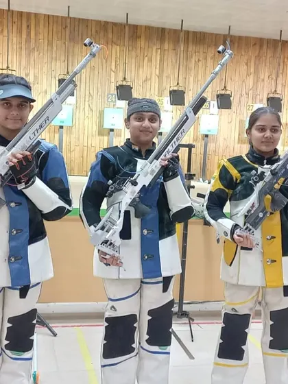 Our shooter Yukthi Rajendra (center) with her teammates, after winning Gold in the Women's and Junior Women's categories at the 65th National Shooting Championship.