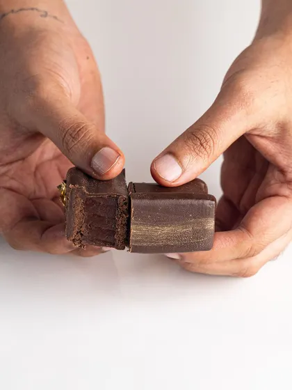 The satisfying break of a Chewy Chocolate Sandwich Bar. I'll teach you how to get this perfect texture in my online class.