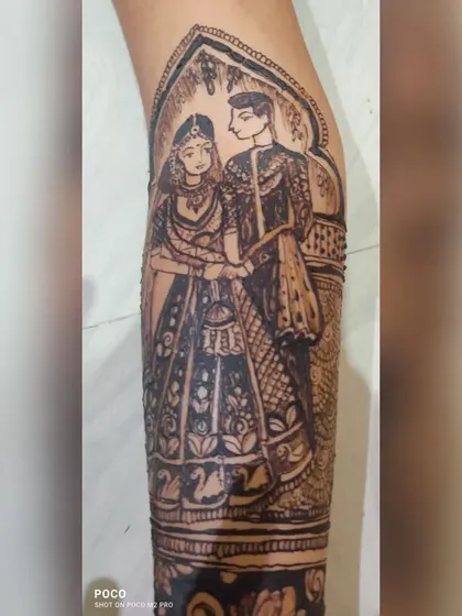 Creating lifelike portraits is an art. In my portrait workshop, we focus on the fine lines and shading needed to capture emotion, like in this traditional bride and groom design.
