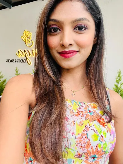 A selfie before hosting the sundowner party.