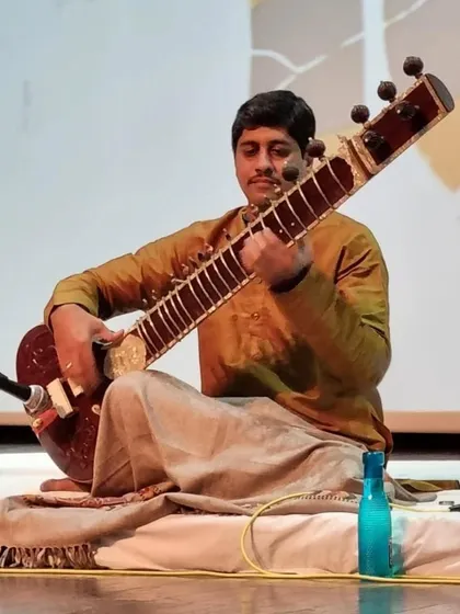 A close up of my performance at the National Institute of Design, Bhopal.