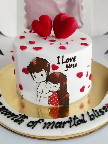 Celebrating one month of marital bliss with a mini cake. These 250g cakes are perfect for marking all the small, happy moments in your journey together.
