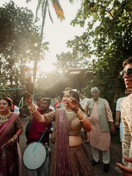 The groom's Baraat was a full-fledged dance festival. The energy was infectious, with dhol players setting the beat and guests showing off their best moves.
