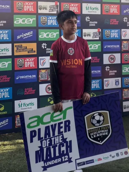Celebrating individual excellence within the team. Parv from our Under 12 squad was named Player of the Match for his dominant performance in the Double Pass Development League (DPDL).