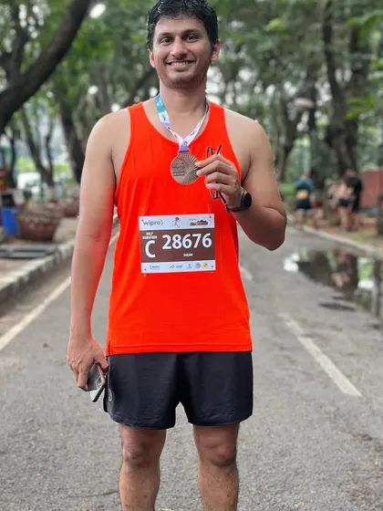 A runner's journey to his first half marathon. From training with the group to action shots during the race and the final medal, we support you all the way.