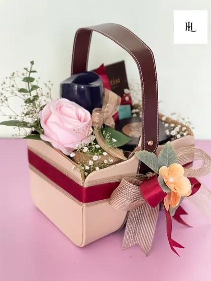 Another angle of the mini gourmet hamper, showcasing its compact and elegant design. It's a perfect token of appreciation or a "just because" surprise.