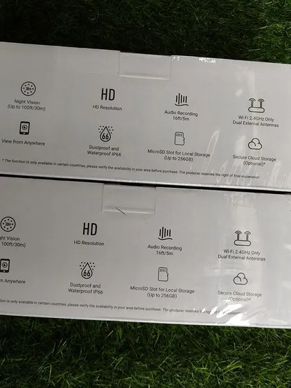 A look at the features of the EZVIZ C3WN on the box, highlighting its HD resolution, audio recording, and night vision capabilities.
