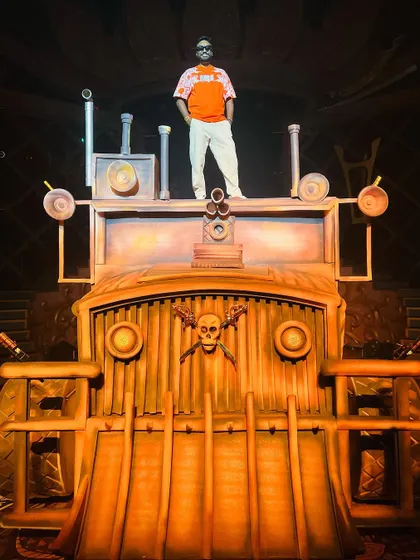 Another angle of me on the 'Mad Max' style prop. The scale of these sets is always impressive.