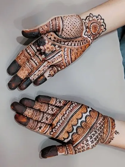 The other hand of the semi-bridal design, showing a different but complementary pattern.