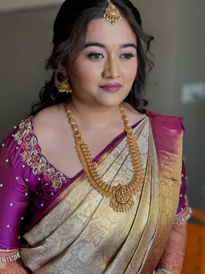 A slightly different angle, showing how the makeup looks from the side.