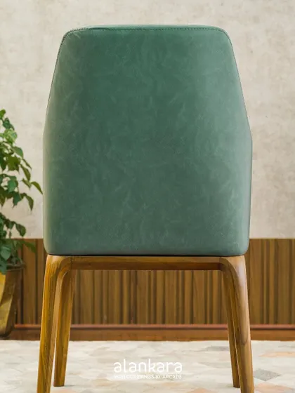 Further views of our diverse dining tables and chairs, including different styles, materials, and close-ups that emphasize the quality of our work.
