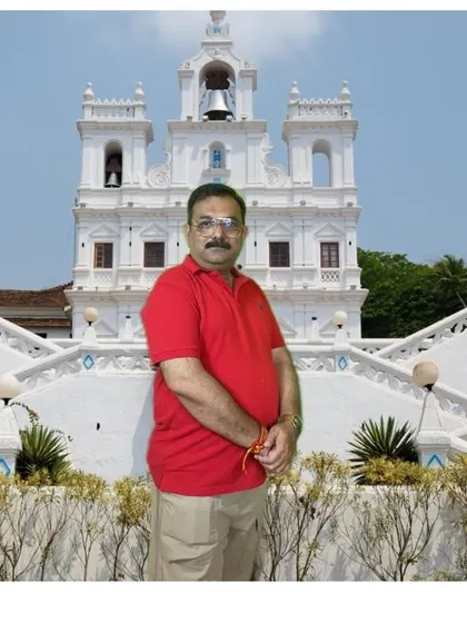 Our Green Screen Photo Booth offers a no-stress, highly customizable solution for any event. Here, a guest is transported to the sunny beaches of Goa, demonstrating the booth's ability to create a vacation vibe anywhere.