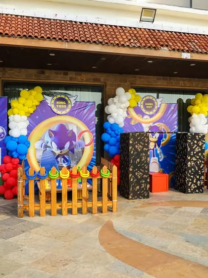 The full game stall area for the Sonic party, with multiple themed backdrops and activities ready for guests.