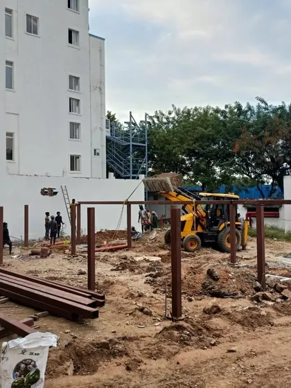 An identical image of the site preparation phase.